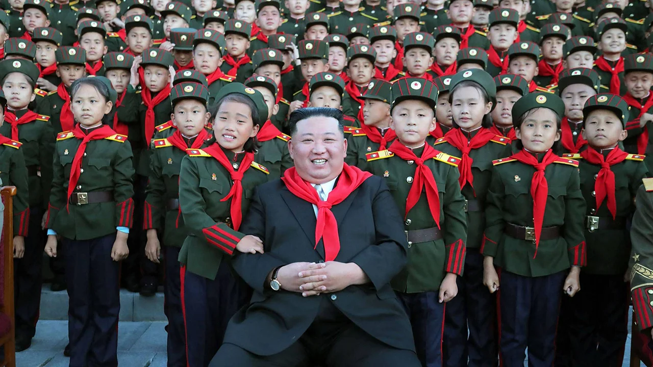 Pivnichna Koreia Stratyla 30 Pidlitkiv