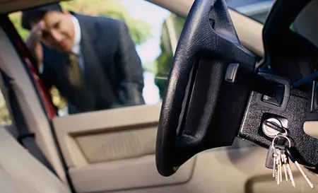 Kak Otkryt Mashinu Bez Klyucha 