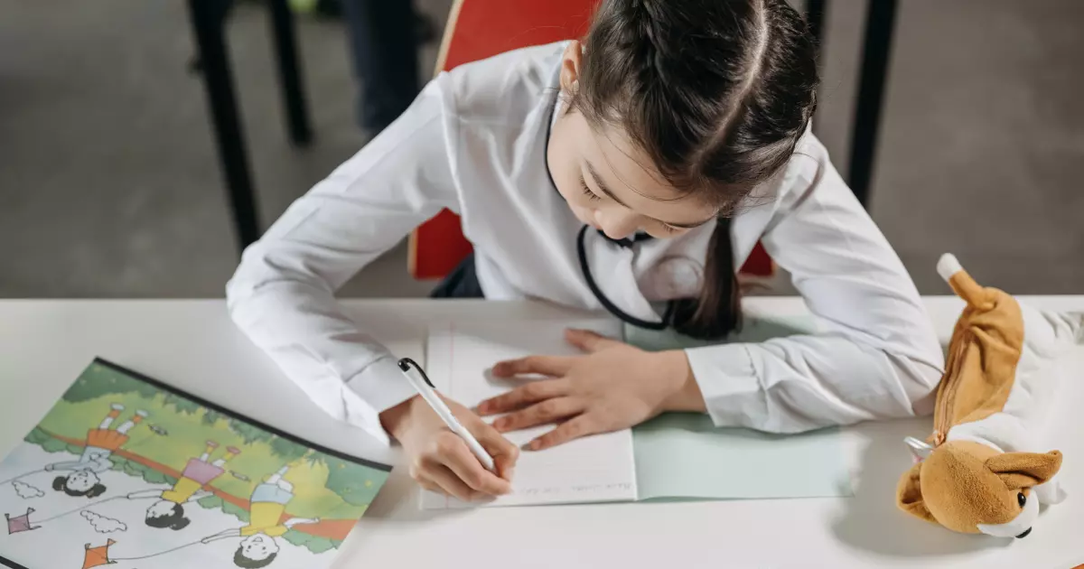 Yak Pidpysuvaty Ta Vesty Zoshyt Z Anhliysʹkoyi Movy 