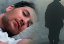 K Chemu Snitsya Umershij Dedushka 700x400 1